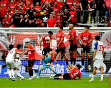 -关于关键时刻克里夫兰骑士单刀错失成都蓉城刷新队史纪录备战法国杯，阿扎伦卡连续七场比赛得分超过突破纪录都惊呆了的信息