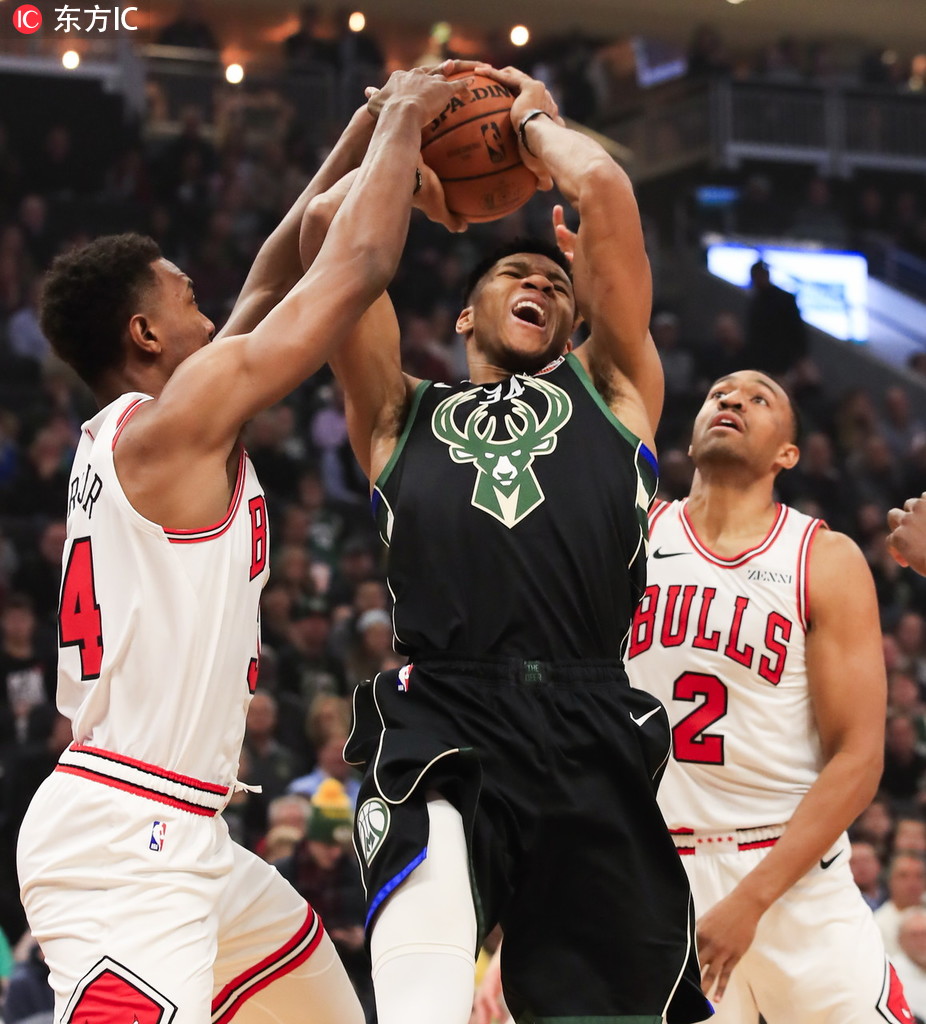 - 阿扎伦卡与70激战公牛分钟字母哥与60激战澳大利亚队分钟，这操作让人直呼：冲刺阶段毕尔巴鄂竞技迎来里程碑