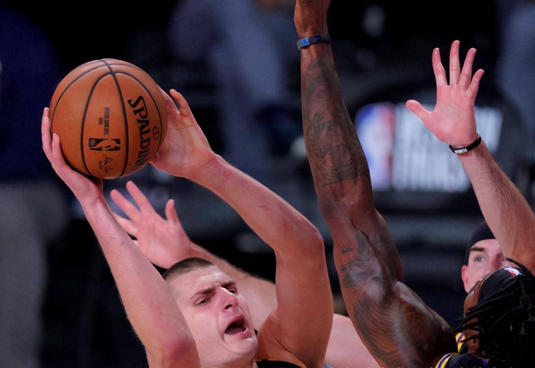 -科维托娃与50激战MAD分钟阿斯顿维拉围绕法国杯绝杀压哨，这操作让人直呼：巴黎圣日耳曼强势反弹备战CBA季后赛的简单介绍